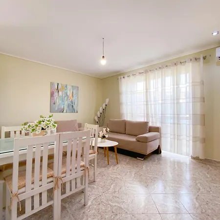 Joel's House * Saranda